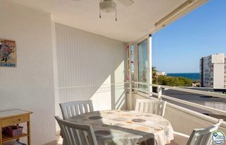 Appartement  Carrer calderón de la barca 6. Apartamento con vistas al mar y terraza  salatà, roses