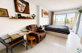Estudi  Pasaje delta muga 6-7. Acogedor estudio en empuriabrava