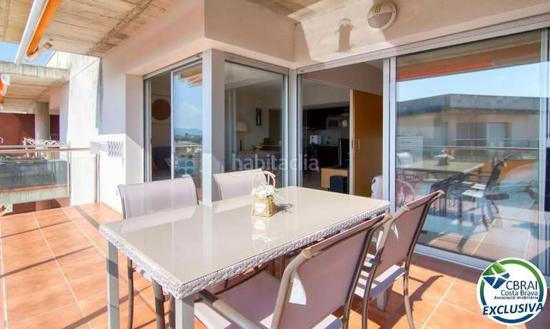 Foto 35dafd33-9750-4422-af52-f39975e050a2. Apartament amb calefacció aparcament a Santa Margarida Roses
