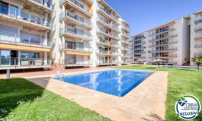 Foto 3a2fcd10-18de-4aa4-a84a-5401a806818b. Apartament amb calefacció aparcament a Santa Margarida Roses