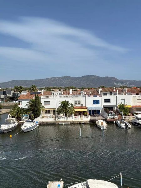 Foto 870d1fce-21d8-4437-b051-e606963aef53. Apartament a Moxó - Sant Mori Empuriabrava