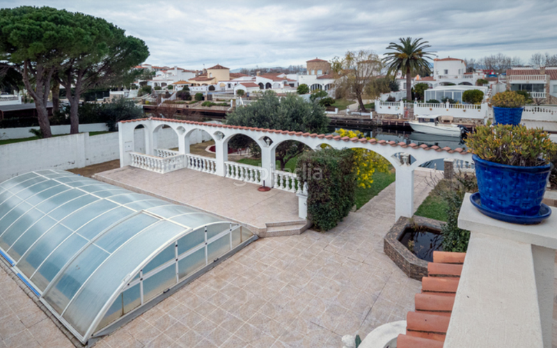 Foto 5e81693f-6861-4e96-a8cd-b851a2e4673b. Haus mit heizung parking pool in Tordera - Fluvià - Llobregat Empuriabrava