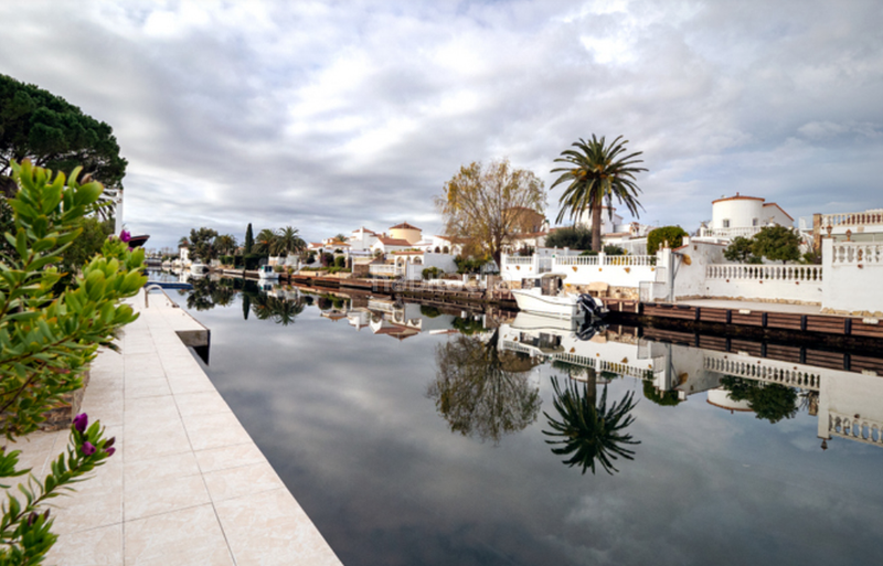 Foto f98b8b81-5dd8-4054-ba34-34f5aae9729e. House with heating parking pool in Tordera - Fluvià - Llobregat Empuriabrava