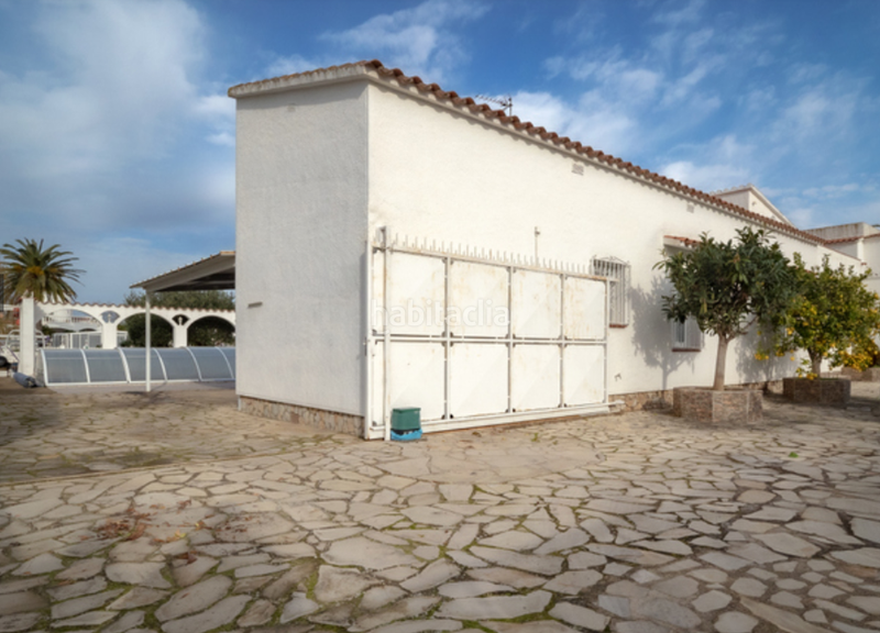 Foto 4251adff-2650-4d8b-a8d5-8e56c786e6b4. Maison avec chauffage parking piscine dans Tordera - Fluvià - Llobregat Empuriabrava