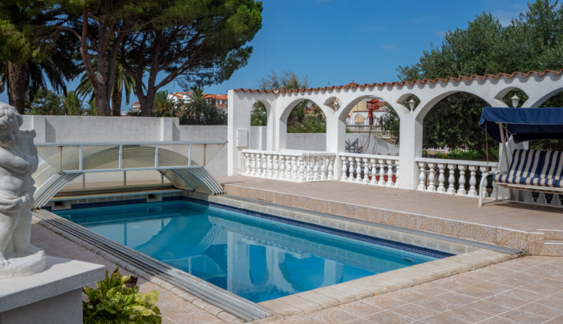 Foto b5dc6eb8-2d80-453e-ade3-6ea095c53b23. Maison avec chauffage parking piscine dans Tordera - Fluvià - Llobregat Empuriabrava