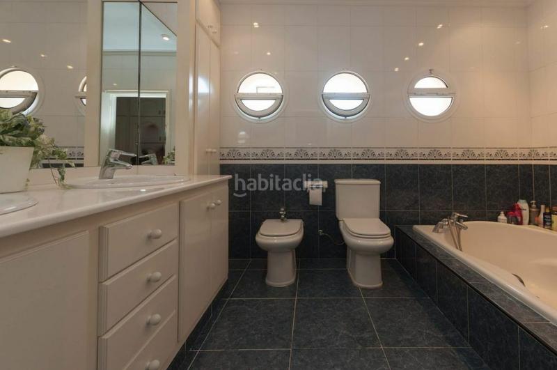 Foto b6a01d6a-0280-40d0-8f82-143f56b3f501. House with heating pool in Nord Roses