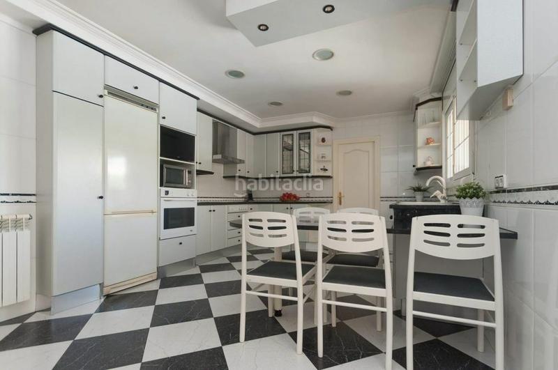 Foto cd5b960b-8c2a-413e-8826-211de259df1b. House with heating pool in Nord Roses