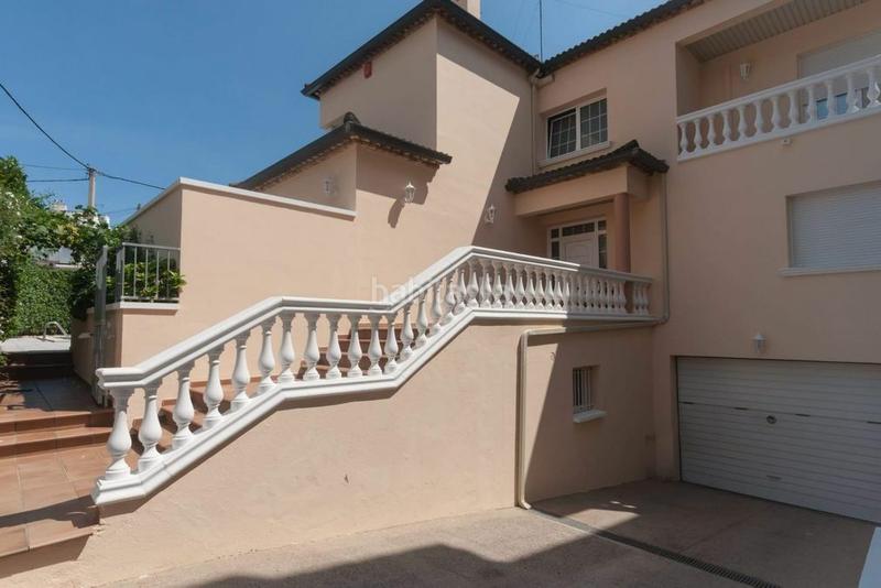 Foto fb37dbc7-10f6-437a-ab1f-fe02a8336dc1. House with heating pool in Nord Roses