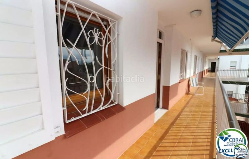 Foto 52ca040e-014a-4a94-b7ce-9973f651a54e. Apartament amb calefacció a Moxó - Sant Mori Empuriabrava