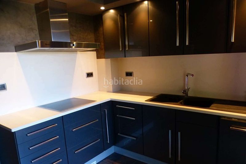 Foto 4e44928f-b7c0-4af2-bf27-d1f10e6f2d03. Casa amb calefacció piscina a Eixample Residencial Escala (L´)