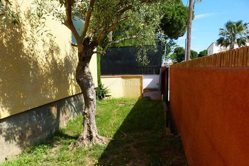 Foto bb5dd27c-a11a-4a1c-bdf1-5d6182bba16a. Casa amb calefacció piscina a Eixample Residencial Escala (L´)