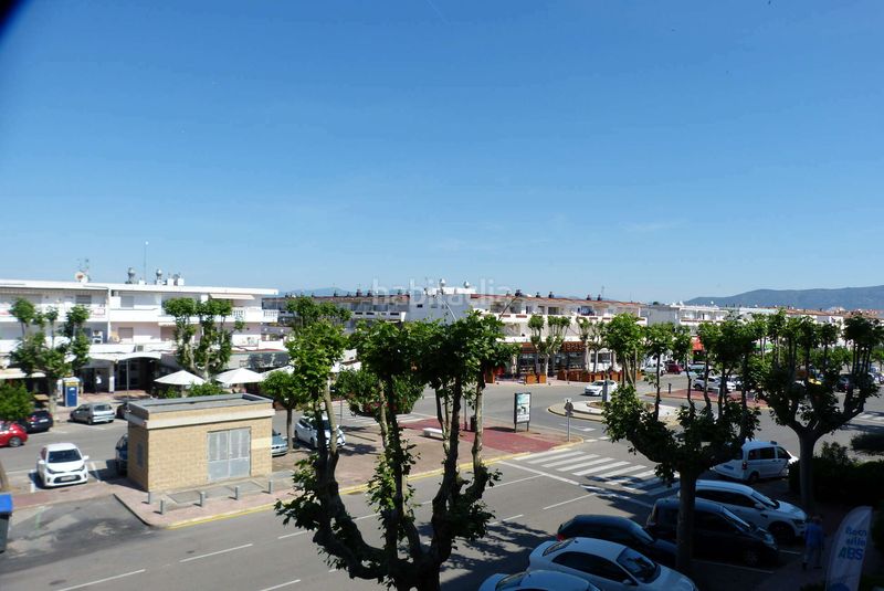 Foto 9196e072-9dd5-4154-a9fa-b49f7ed763f0. Apartament amb piscina a Muga - Gran Reserva - Badia Empuriabrava
