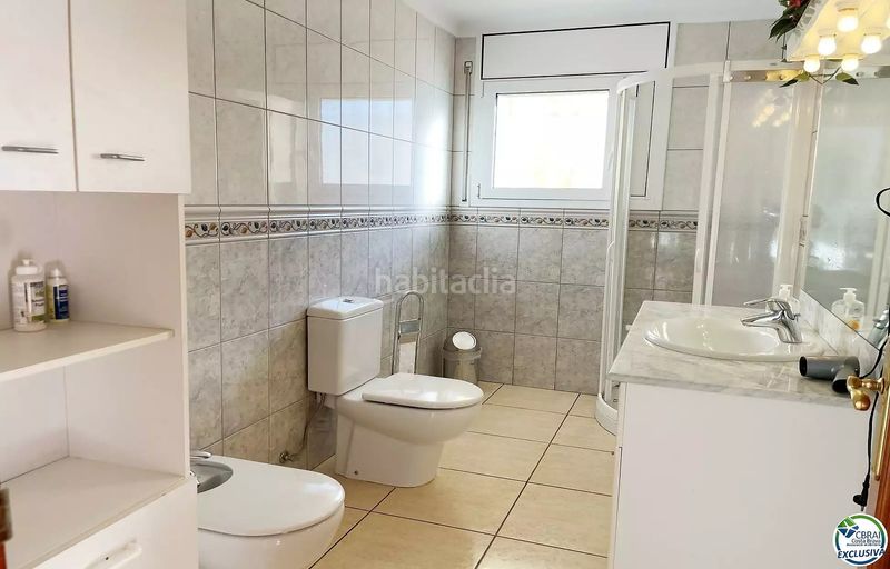 Foto 0bc4c272-7a11-4e8e-a405-d49bd65e14e5. Casa a calle alacant 38 a Nord Roses