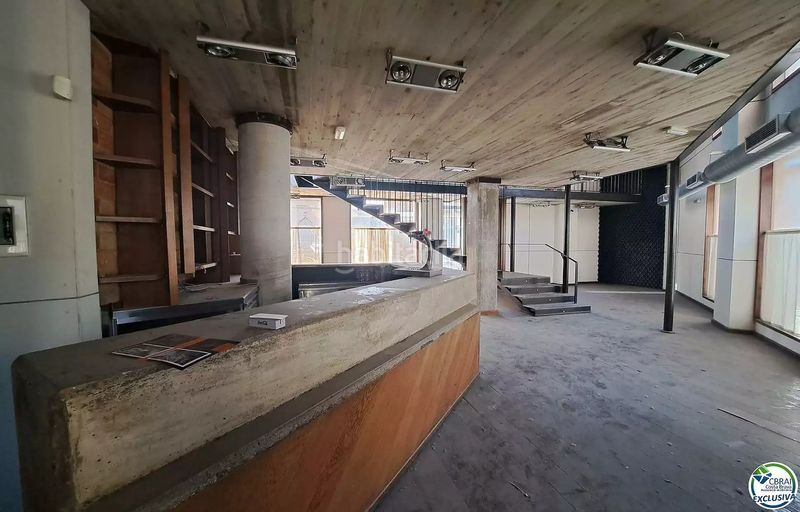 Foto e97ebd24-9f2a-45b5-b165-e70ac83dce53. Local comercial a calle tapis 4 a Eixample-Horta Capallera Figueres
