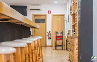Local Comercial a Centre. En venta bar