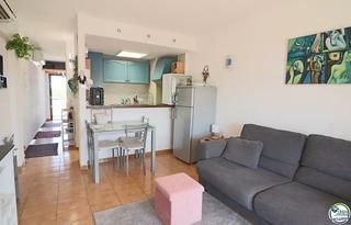 Apartament a Sant Maurici. Encantador apartamento con dormitorio, balcón y acceso a la pisc