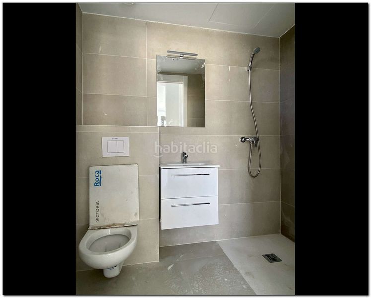 Foto 43736e37-4873-4e61-9a65-605ffa5e2bbd. Casa amb aparcament piscina a Requesens Empuriabrava