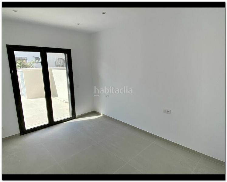 Foto 40a45577-e9e7-4c7b-aed1-3b05c7d148ef. Casa con parcheggio piscina in Requesens Empuriabrava