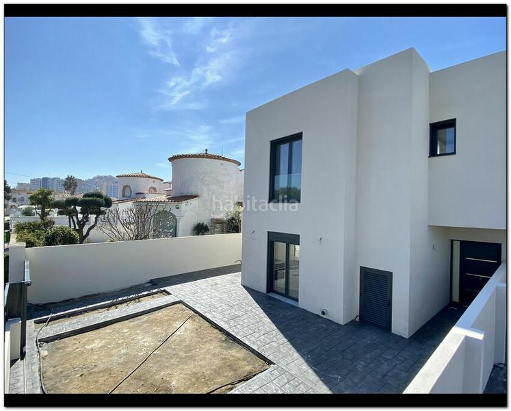 Foto d0706c64-fa4c-48c0-9405-fea395127d8c. Casa con parcheggio piscina in Requesens Empuriabrava