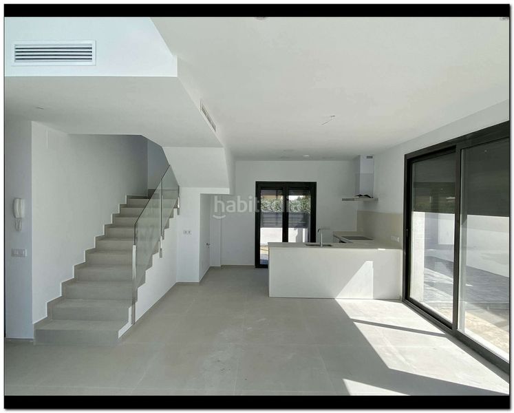 Foto d4899e01-e13a-465d-a4d7-f0075387e013. Casa amb aparcament piscina a Requesens Empuriabrava