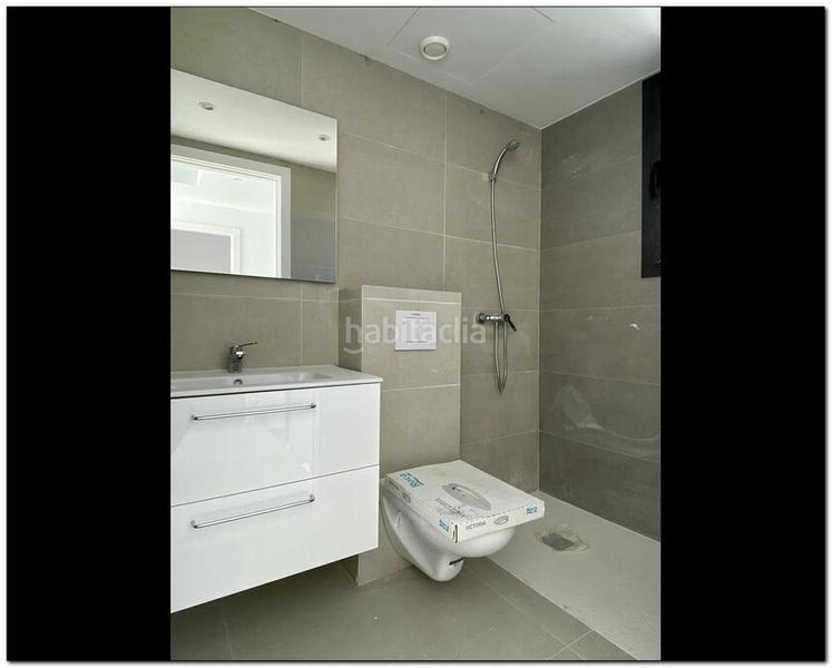 Foto e964a23f-07c9-4dbe-aa16-cfb37d01bba9. Casa con parcheggio piscina in Requesens Empuriabrava