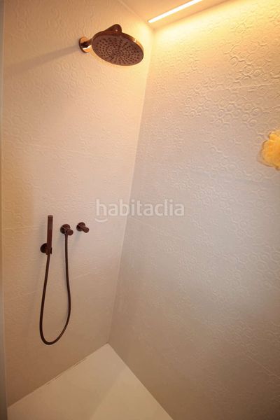 Foto aaaf2da1-ba8c-48eb-9c65-ee1fe9d67918. Casa amb calefacció a Vilajuïga