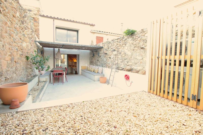 Foto f5d7550c-abe9-48c3-b98d-26da9c0db528. Casa amb calefacció a Vilajuïga