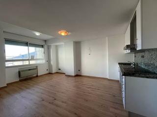 Piccolo appartamento in Moxó - Sant Mori. Estudio en planta baja a 100 m de la playa de empuriabrava