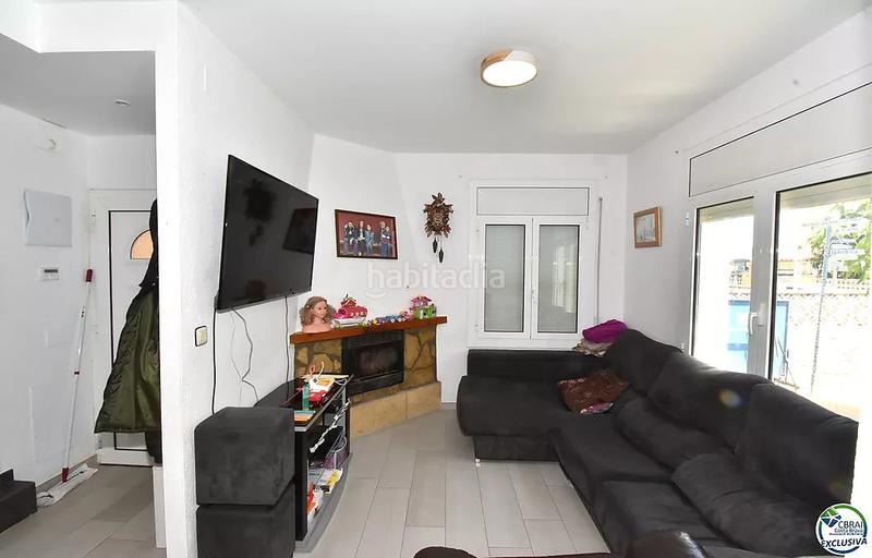 Foto b3b4f529-5f74-4074-9571-71c9ce74eed6. Casa con riscaldamento parcheggio piscina in Puigmal - Mas Nou Empuriabrava