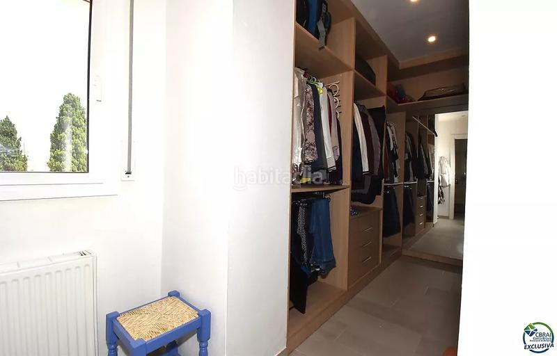 Foto fb5264e6-944e-44e3-a435-08e7a6640789. Casa con riscaldamento parcheggio piscina in Puigmal - Mas Nou Empuriabrava