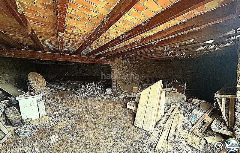 Foto abb6b044-48b1-4505-aa58-017759a290f6. Casa a carrer sol 11 a Sant Climent Sescebes