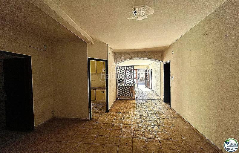 Foto f8875e6a-1d60-4e0a-9c0d-13dbe7c20844. Casa a carrer sol 11 a Sant Climent Sescebes