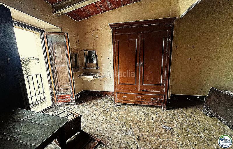 Foto ffe06575-e9e3-4b94-819a-e648a88fb46c. Casa a carrer sol 11 a Sant Climent Sescebes