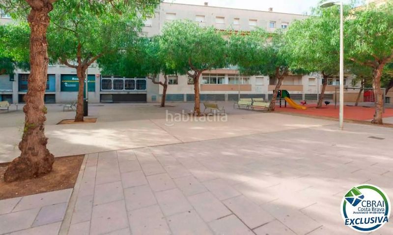 Foto 018d98d8-9e43-44f9-b411-227c584c2c82. Local comercial a calle puig rom 106 a Centre Roses
