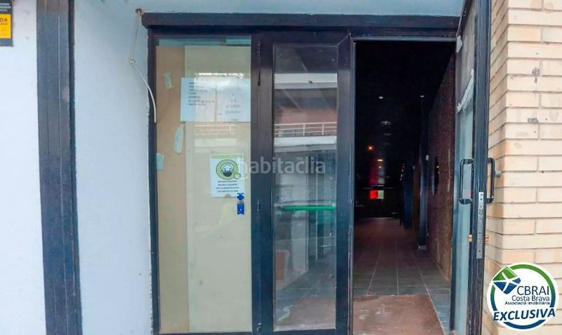 Foto 1aece533-6dec-4f1c-a54d-adcc989c7357. Local comercial a calle puig rom 106 a Centre Roses