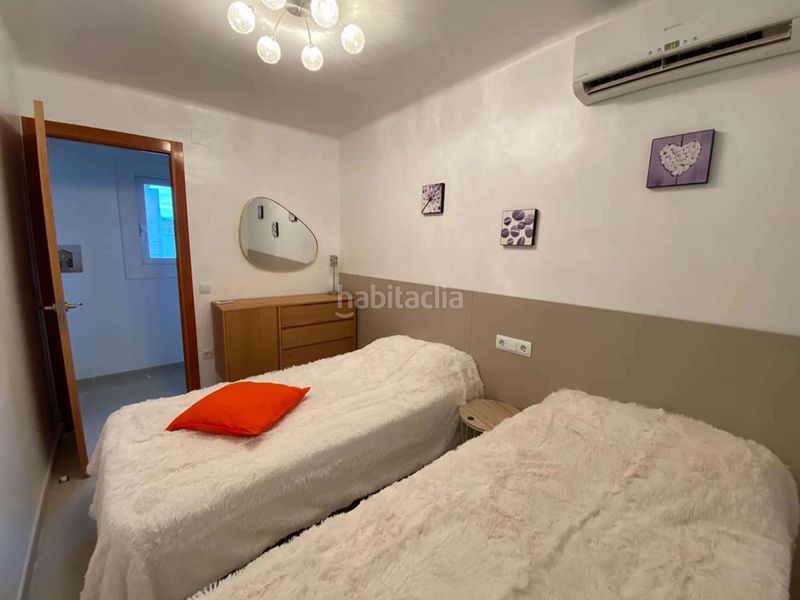 Foto aaa9a452-8b72-4093-883e-d86c5be1da4b. Casa amb aparcament piscina a Cap Ras - Creus - Falconera Empuriabrava