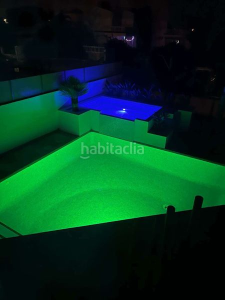 Foto af180b12-d6ec-43b1-8c7d-bda06449eb9a. Casa amb aparcament piscina a Cap Ras - Creus - Falconera Empuriabrava