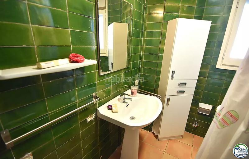 Foto 981e42ff-6b01-4067-a775-6fb10a4d2ba5. Apartamento grande apartamento a renovar en santa margarita, , con un amplio jardín privado de 207 m2. en Roses