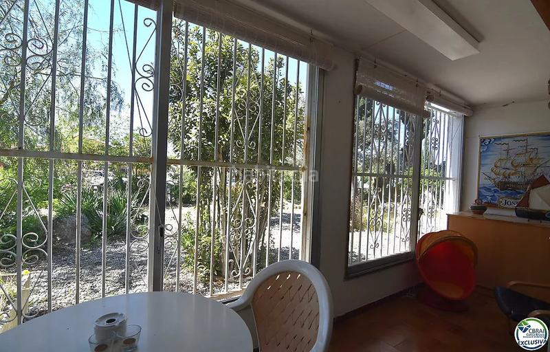 Foto af48a893-c73b-47e8-844a-915a79faab2a. Apartamento grande apartamento a renovar en santa margarita, , con un amplio jardín privado de 207 m2. en Roses