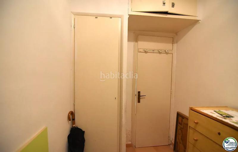 Foto d459c9cd-43ee-4916-b99a-eb8d2f463c6f. Apartamento grande apartamento a renovar en santa margarita, , con un amplio jardín privado de 207 m2. en Roses