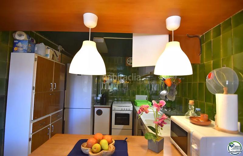 Foto f909e318-8cdc-4627-98f6-12d799c728cf. Apartamento grande apartamento a renovar en santa margarita, , con un amplio jardín privado de 207 m2. en Roses
