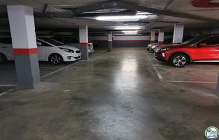 Aparcament cotxe a El Port. Venta de plazas de aparcamiento en llançà