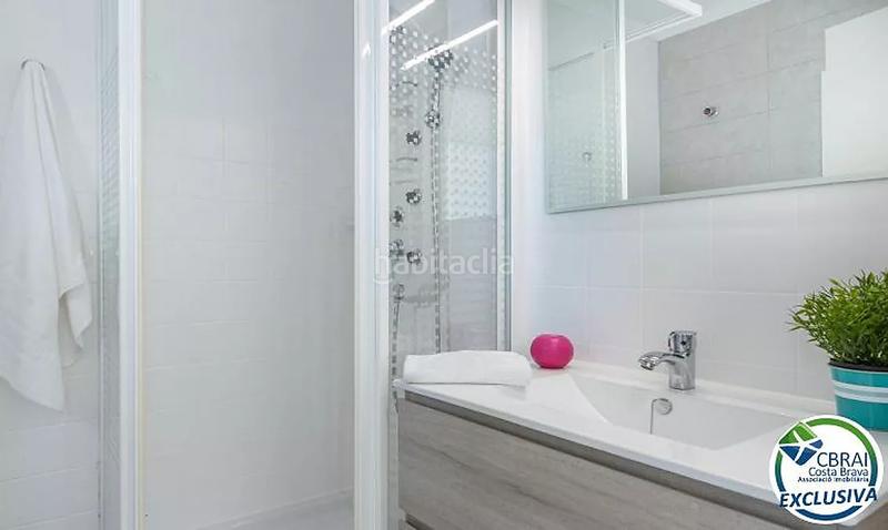 Foto 339be757-809c-40d3-a384-3a735b03c5e7. Apartament amb aparcament a Muga - Gran Reserva - Badia Empuriabrava