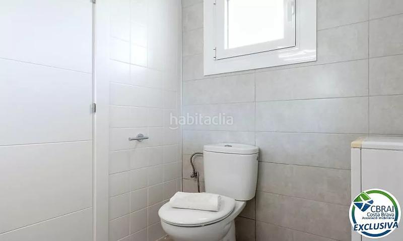 Foto 5c9de8b6-512a-40c2-982f-d86a2cffdab6. Apartament amb aparcament a Muga - Gran Reserva - Badia Empuriabrava