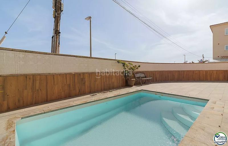 Foto 7d2d6d34-906b-4acf-a989-a64faa323c29. Casa amb calefacció aparcament piscina a Puigmal - Mas Nou Empuriabrava