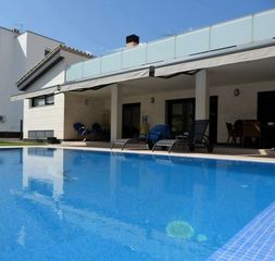 Casa a Santa Margarida. Santa margarita preciosa villa recien reformada con amarre de 24