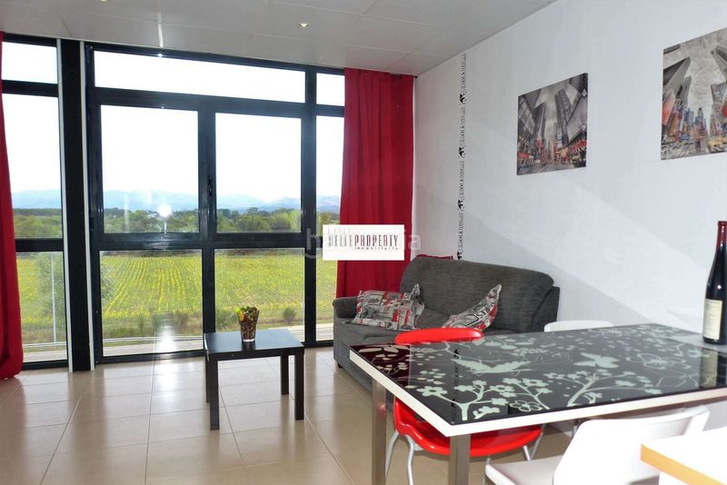 Foto 5b35f360-a1c7-4f38-8888-294f6037c104. Edificio  en venta en Puigmal - Mas Nou Empuriabrava