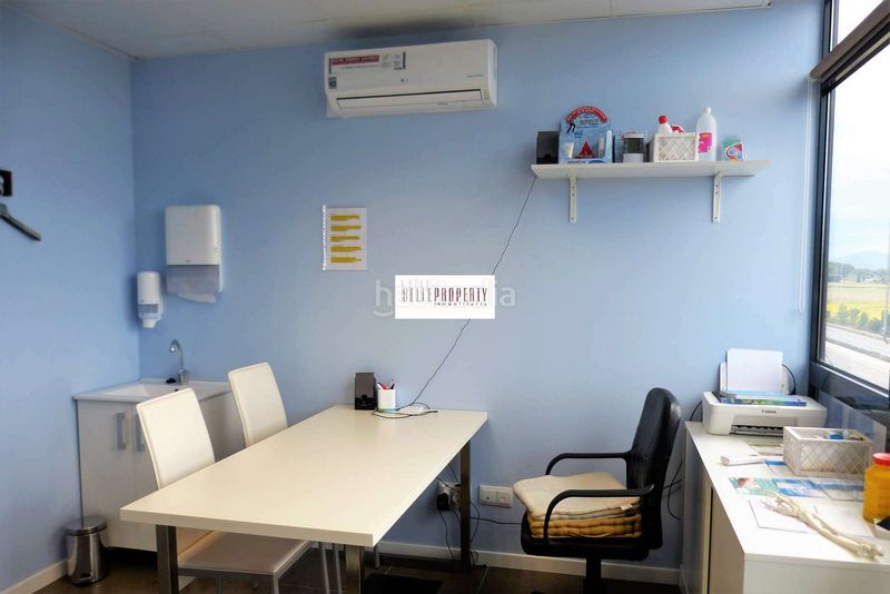 Foto 6250d6a2-4a46-40d3-94f3-cb8bcdf5c0ee. Edificio  en venta en Puigmal - Mas Nou Empuriabrava