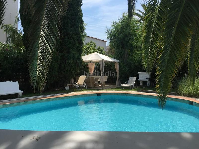 Foto 28cbd245-b282-494e-a5e8-39ddc5438cb6. Casa amb aparcament a Muga - Gran Reserva - Badia Empuriabrava