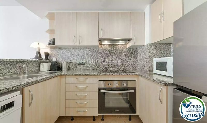 Foto 372c459d-c450-4bd0-85d8-bd0c60b0b836. Apartament a paseo maritimo 31 a Salatar Roses